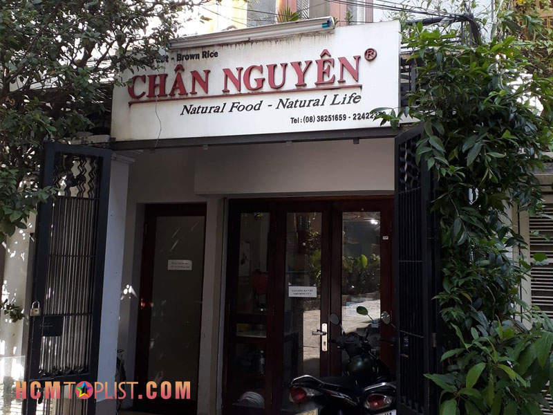 thuc-duong-chan-nguyen-hcmtoplist