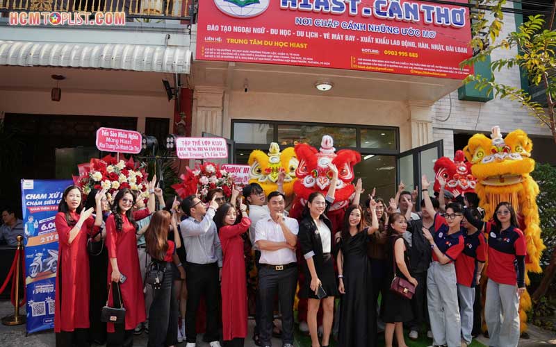 Trung-tam-hiast-hcmtoplist