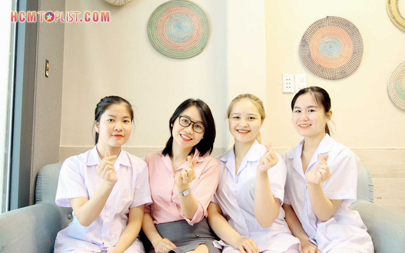 Truong-tham-my-ana-hcmtoplist