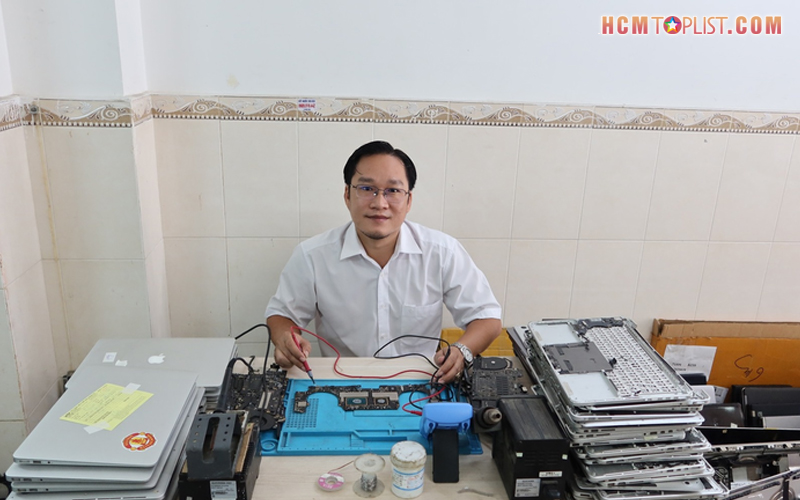 Hoang-vu-center-hcmtoplist