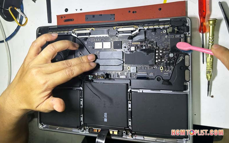 Sua-chua-macbook-tin-nhan-hcmtoplist