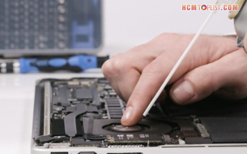 Sua-laptop-com-hcmtoplist-1