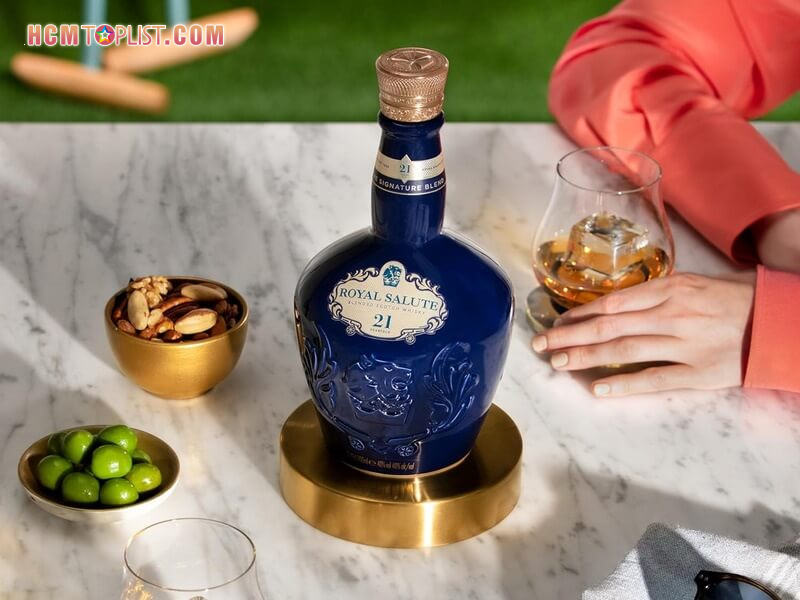 Ly-do-nen-chon-chivas-21-nam-royal-salute-tai-qkawine