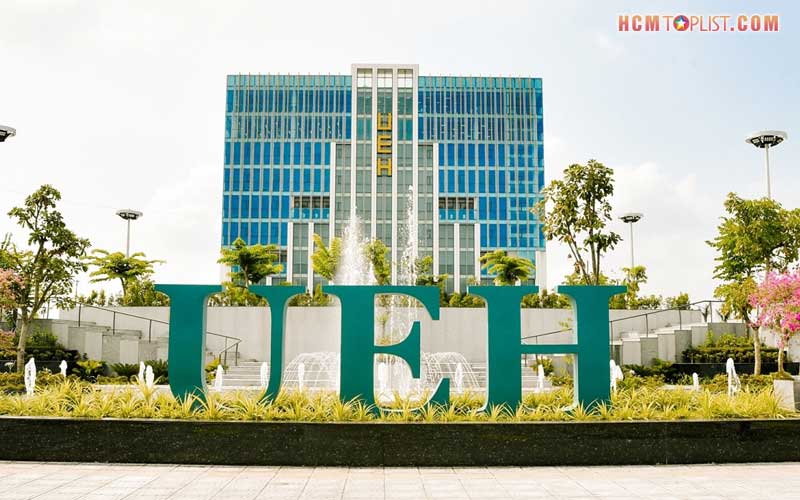 Truong-dai-hoc-kinh-te-luat-hcmtoplist