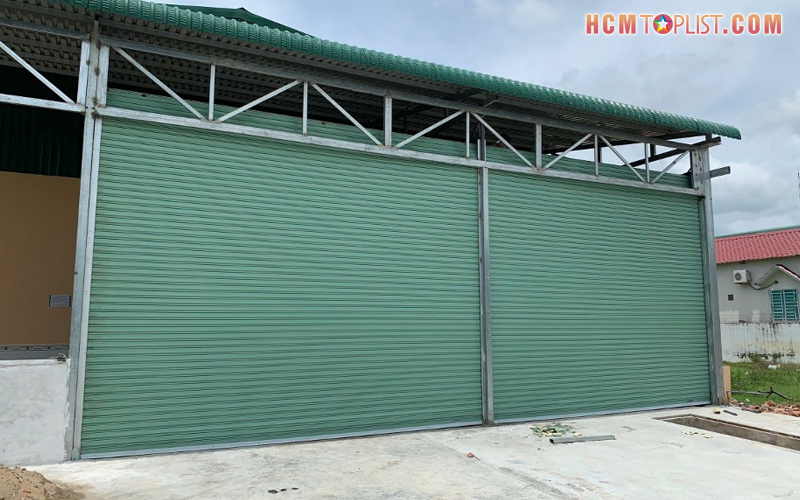 Cua-cuon-quoc-tuan-hcmtoplist