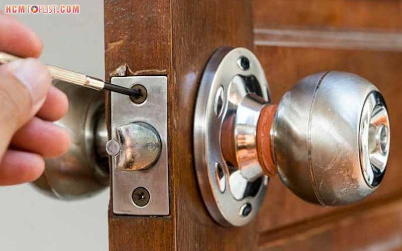 Sua-khoa-thinh-phat-hcmtoplist