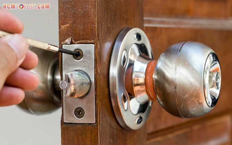 Sua-khoa-az-hcmtoplist