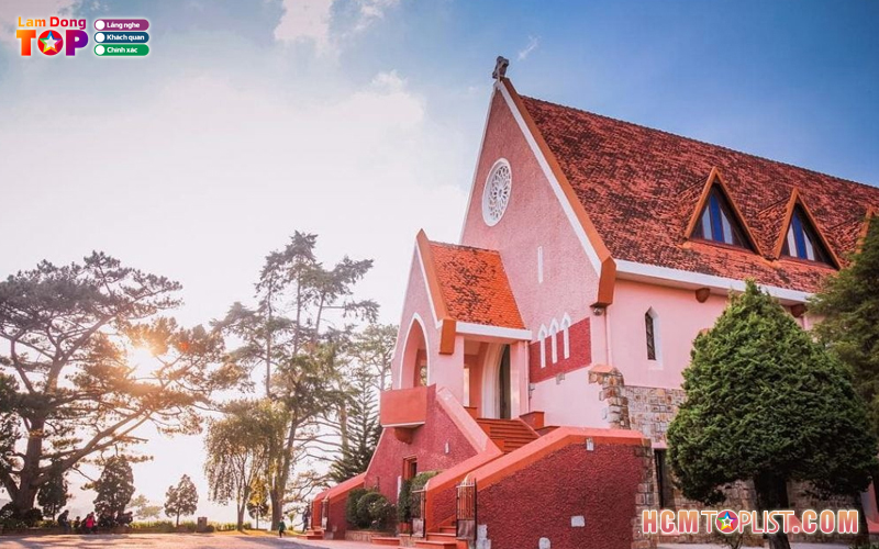 Lamdongtoplist-nen-tang-danh-gia-dich-vu-uy-tin-hang-dau-tai-lam-dong-1