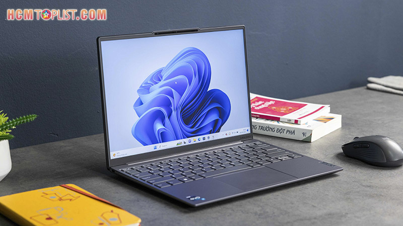 Laptop-van-phong-pin-trau-3