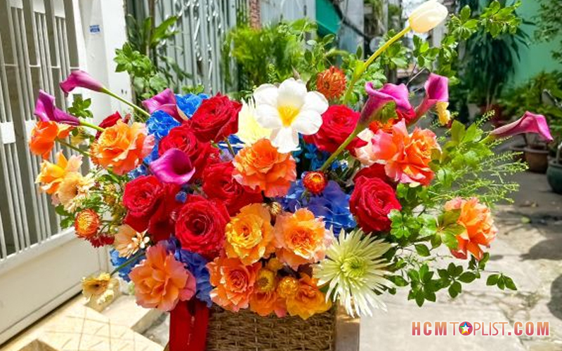 Shop-nha-hoa-tuoi-hcmtoplist