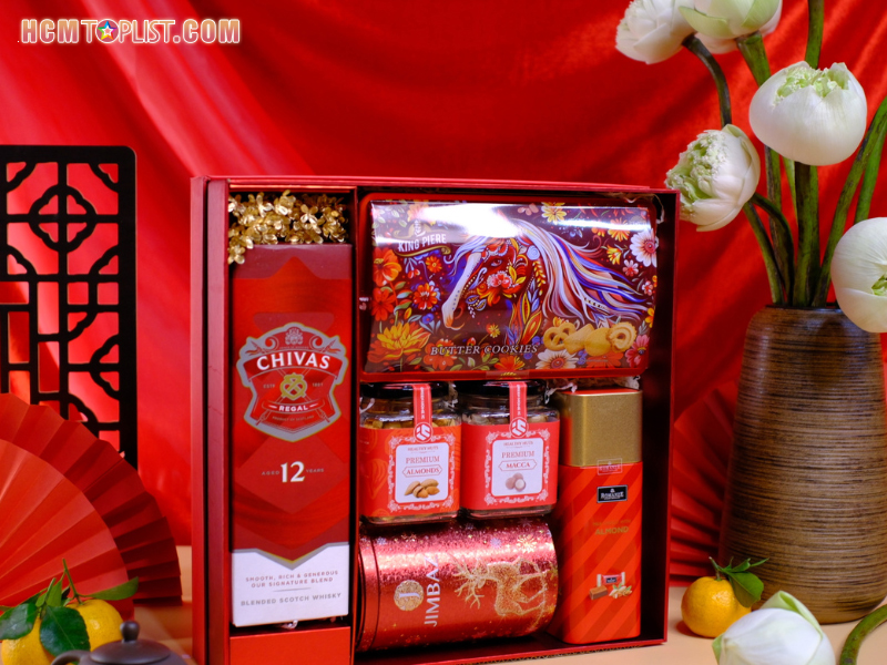 Hop-qua-tet-cao-cap-nghe-thuat-gui-gam-tinh-cam-ngay-sum-vay-2