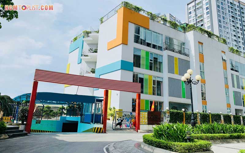 Truong-mam-non-sakura-montessori-hcmtoplist