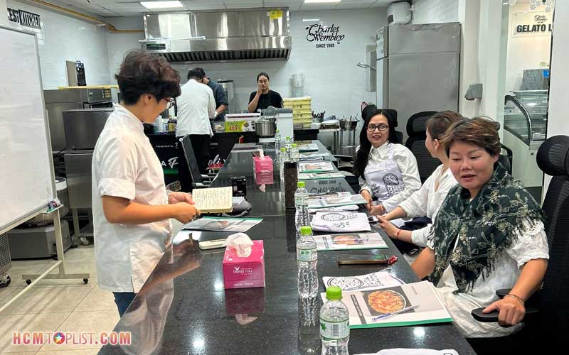 Accademia-pizzaioli-vietnam-hcmtoplist
