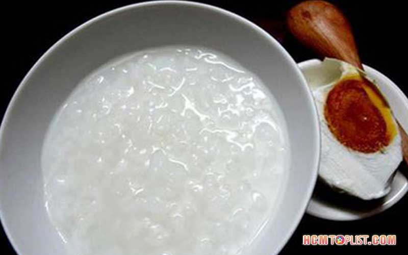 Gia-mot-to-chao-trang-kem-mon-an-thuong-la-bao-nhieu