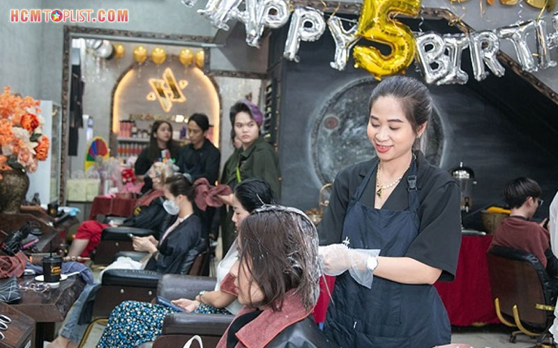 Phuong-phap-danh-gia-salon-lam-toc-chat-luong