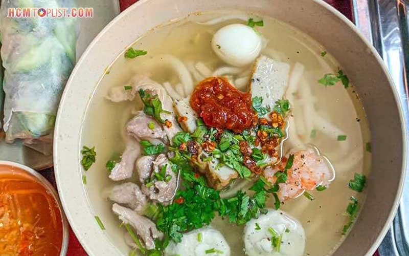 Tieu-chi-danh-gia-quan-banh-canh-binh-dinh