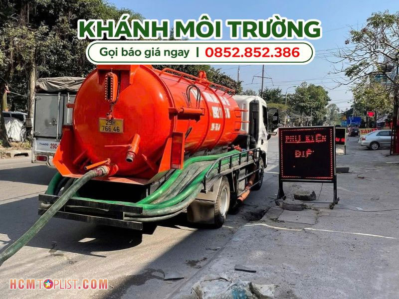 Khanh-moi-truong-dich-vu-hut-ham-cau-va-thong-cong-nghet-tai-tphcm-1