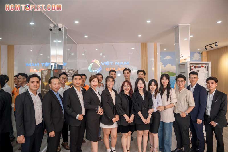 Cong-ty-viet-nam-solar-va-hanh-trinh-cung-cap-giai-phap-dien-nang-luong-mat-troi-2