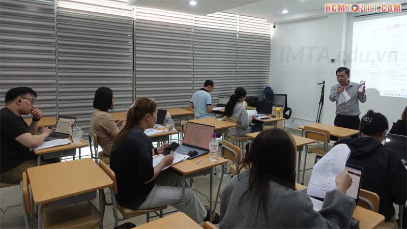 Khoa-hoc-google-ads-tai-imta-giai-phap-but-pha-doanh-so-cho-doanh-nghiep-2