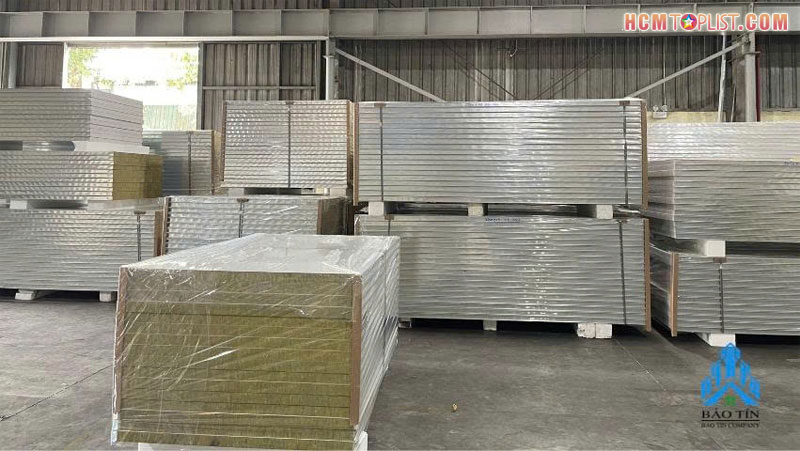 Panel-bao-tin-giai-phap-thi-cong-panel-hieu-qua-cho-nha-xuong-kho-va-cong-trinh-1